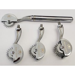 set of four pinwheel needle devices